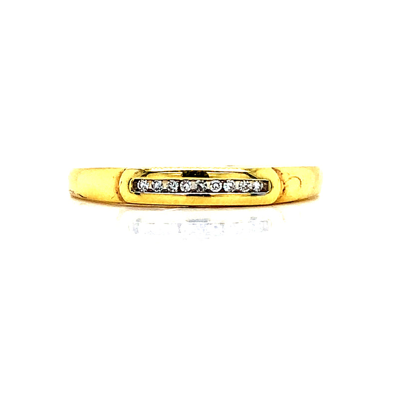 (MIA) Banda con diamante en oro amarillo 18k