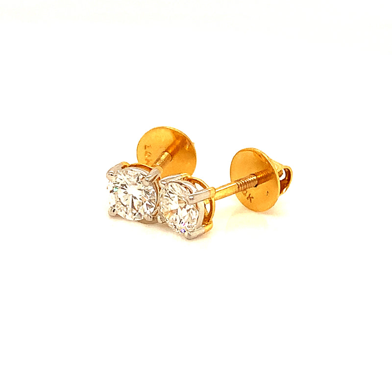 (LD) Aretes con diamantes de laboratorio en oro amarillo 14kt.