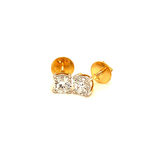 (LD) Aretes con diamantes de laboratorio en oro amarillo 14kt.