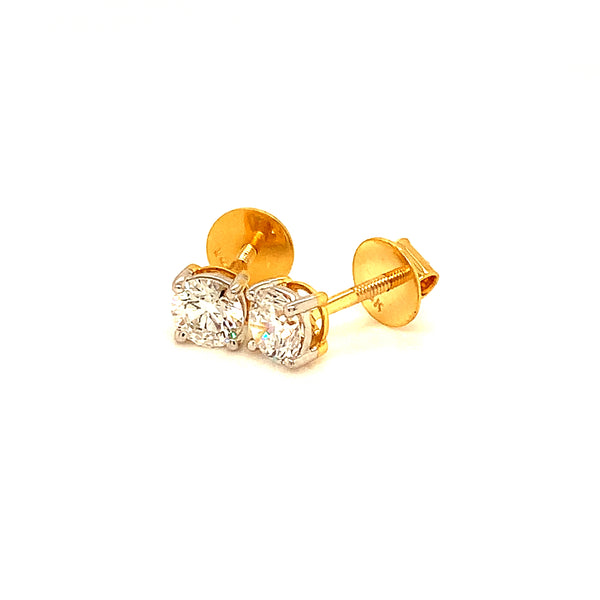 (LD) Aretes con diamantes de laboratorio en oro amarillo 14kt.