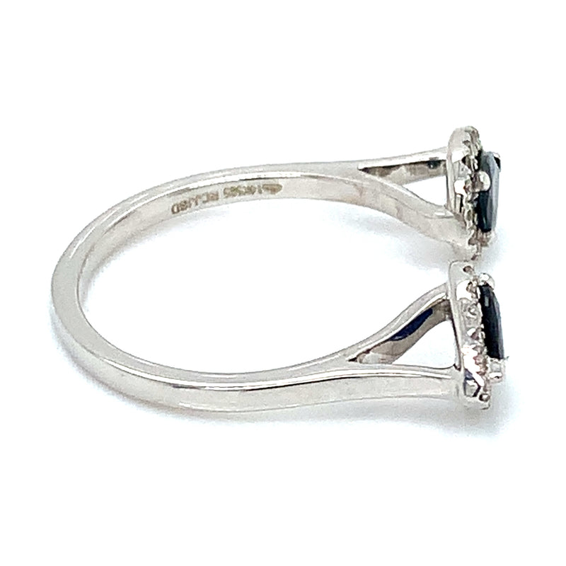 Anillo de Zafiros con Diamantes en oro blanco 14k.