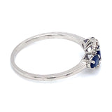 Anillo de Zafiros con Diamantes en oro blanco 14k.