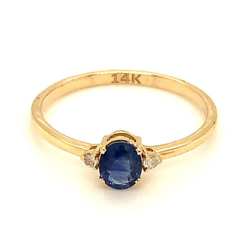 Anillo de Zafiro con diamantes en oro amarillo 14k.