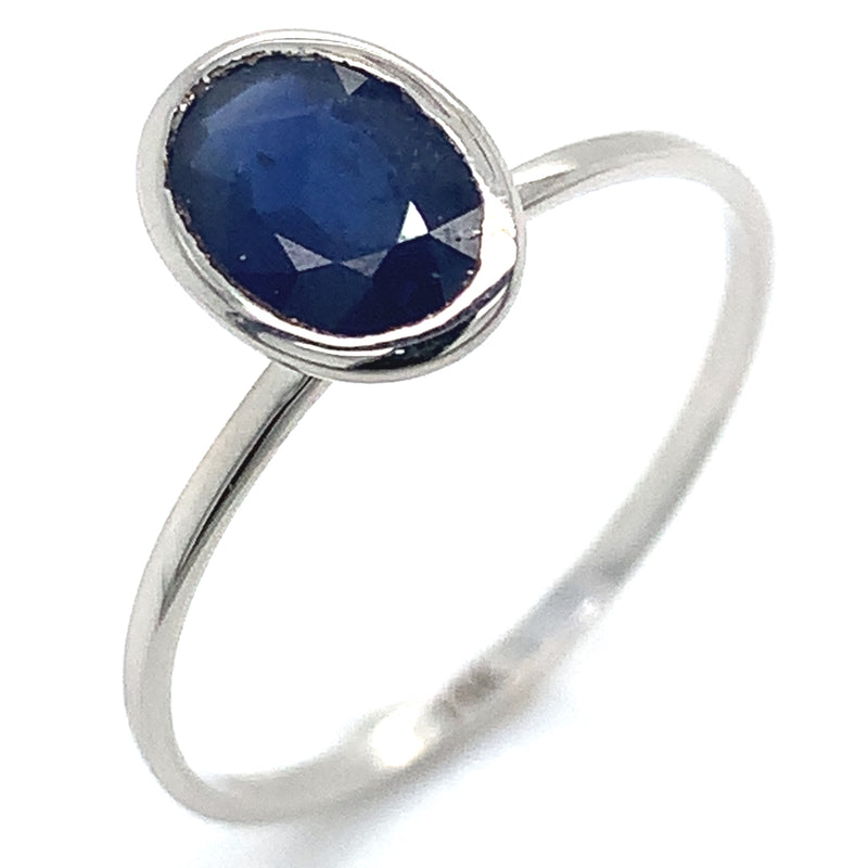 Anillo de zafiro en oro blanco 14k