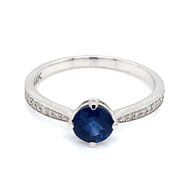 Anillo de Zafiro con Diamantes en oro blanco 14k.