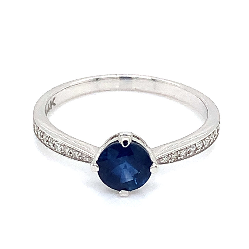 Anillo de Zafiro con Diamantes en oro blanco 14k.