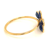 Anillo de Zafiros con diamantes en oro amarillo 18k.