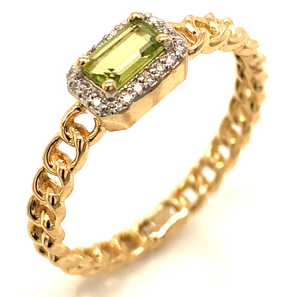 Anillo de Peridoto con diamantes en oro amarillo 14k.