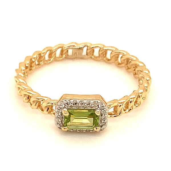 Anillo de Peridoto con diamantes en oro amarillo 14k.