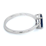 Anillo de Zafiro en oro blanco 14k.