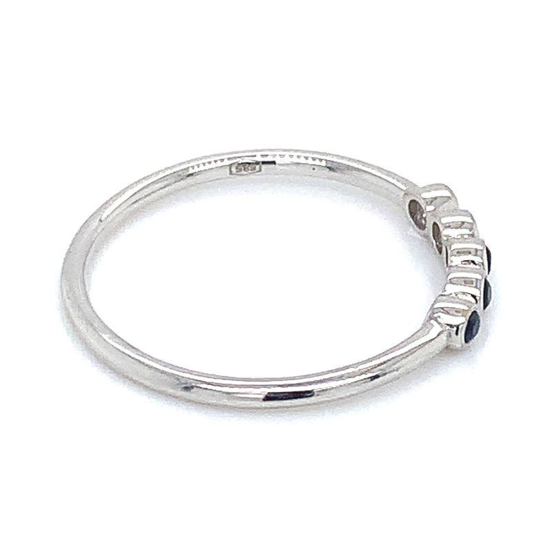 Anillo de zafiros en oro blanco 14k