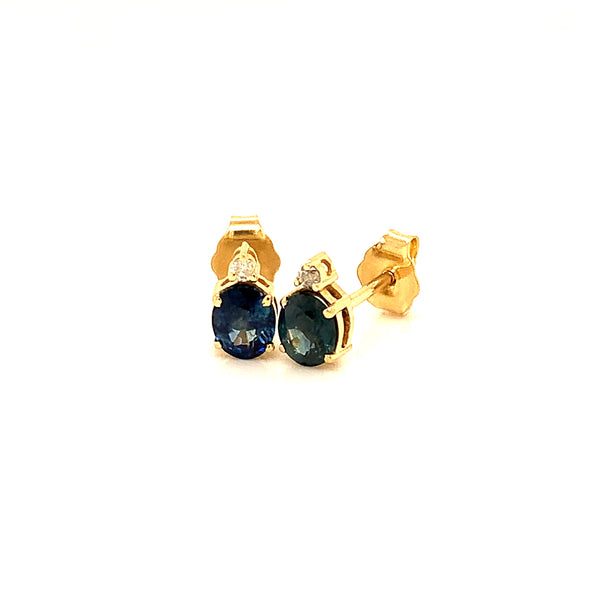 Aretes con Zafiros con diamantes en oro amarillo 14k.