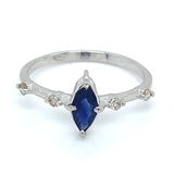 Anillo con zafiro con diamantes en plata 925