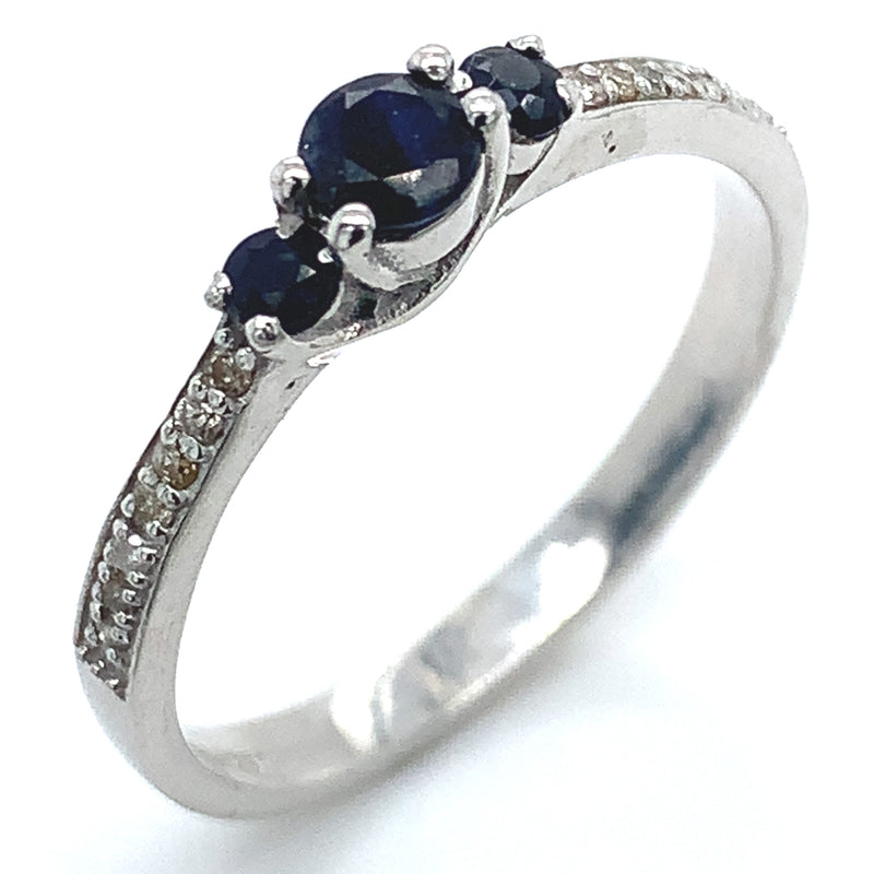 Anillo con zafiros y diamantes en plata 925