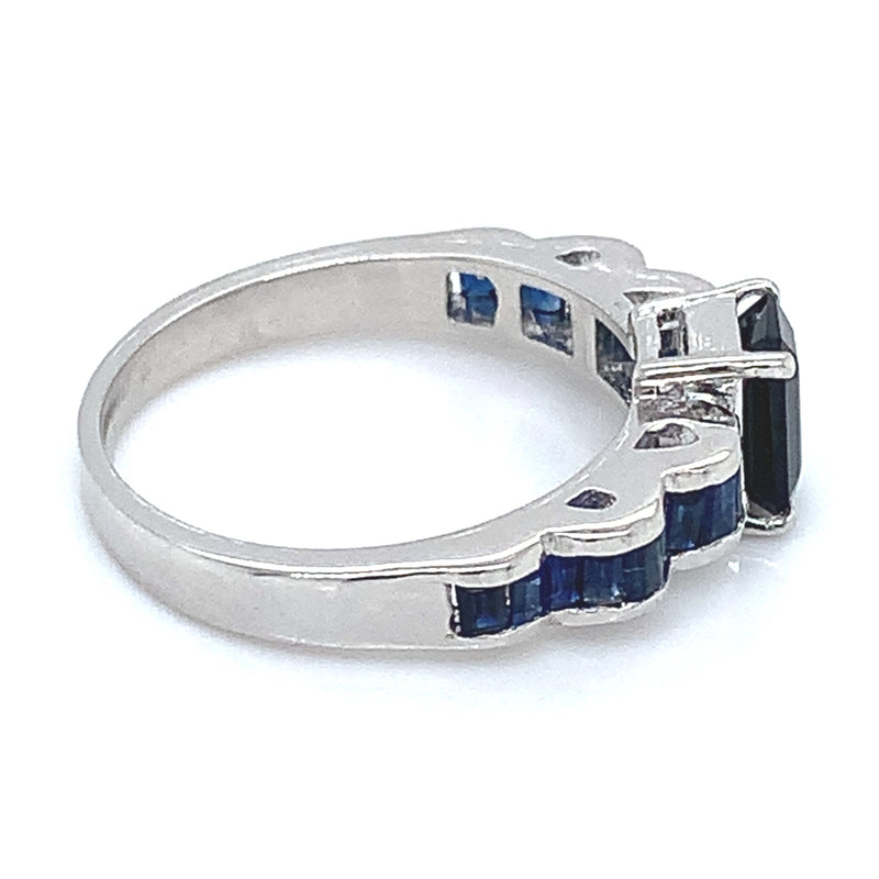Anillo con zafiros en plata 925
