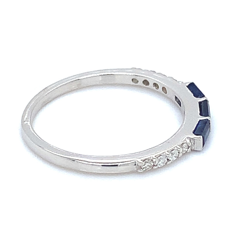Anillo con  zafiros y diamantes en plata 925  ANTES: $165.00