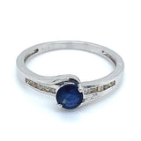 Anillo con zafiro y diamantes en plata 925