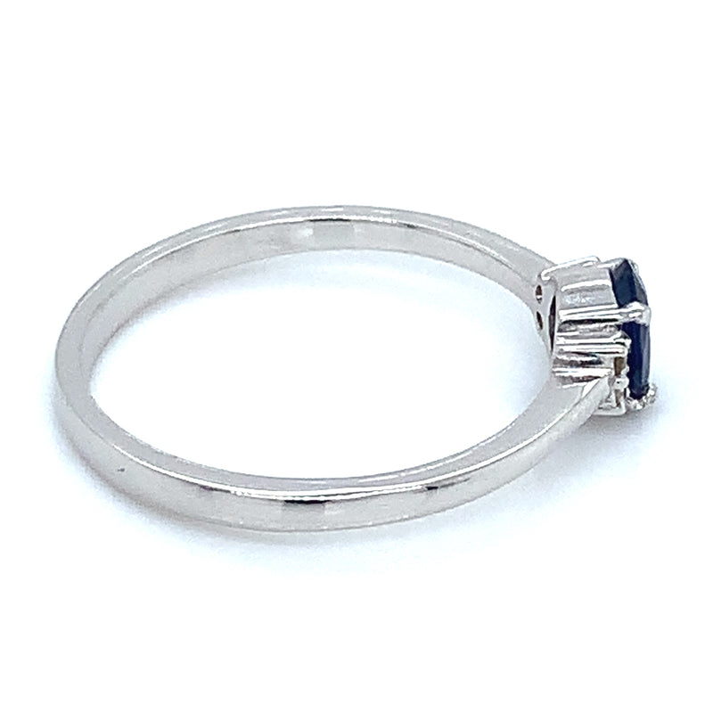 Anillo con zafiro y diamantes en plata 925