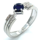 Anillo con zafiro y diamantes en plata 925