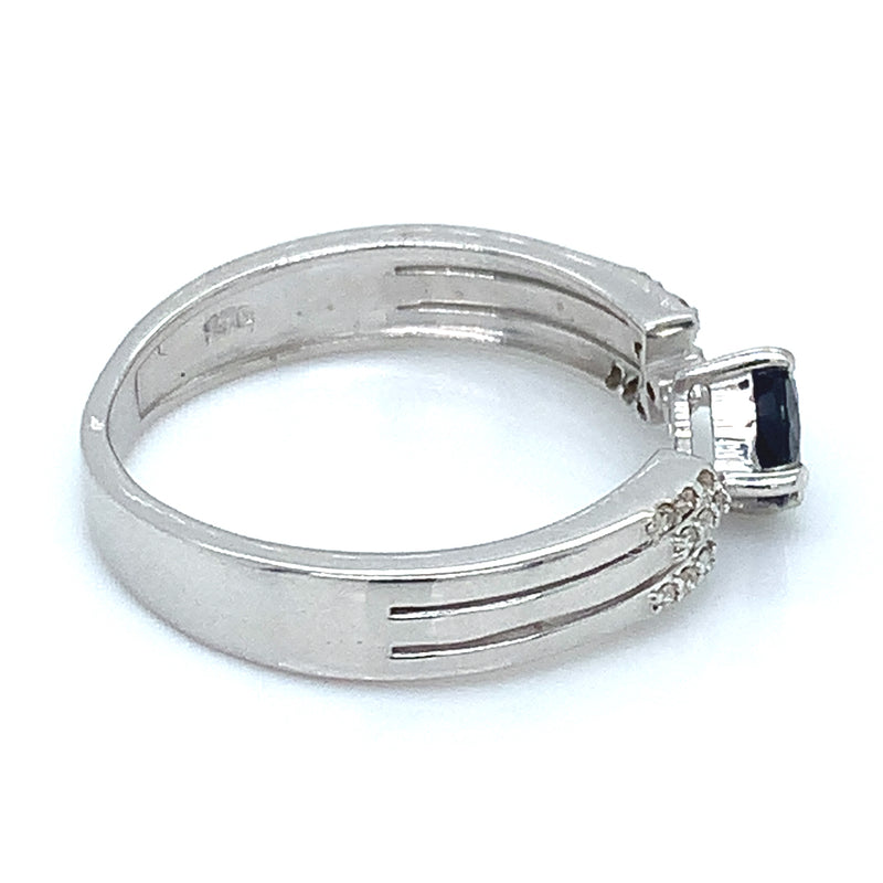 Anillo con zafiro y diamantes en plata 925