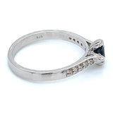 Anillo con zafiro y diamantes en plata 925