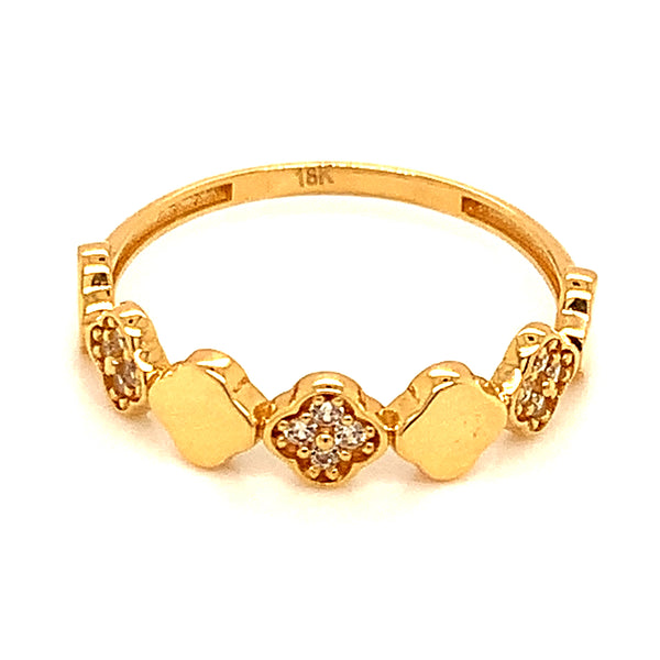 Anillo con circones en oro amarillo 18kt.