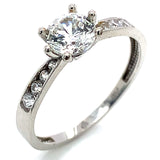 Anillo con circones en oro blanco 18kt.