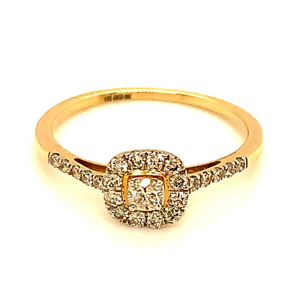 (SOFIA) Anillo con diamantes en oro amarillo 10kt.
