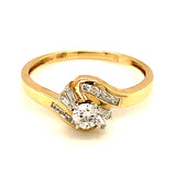 (SOFIA) Anillo con diamantes en oro amarillo 10kt.
