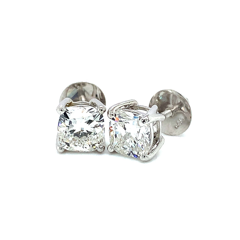 (LD) Aretes con diamantes de laboratorio en oro blanco 14kt.