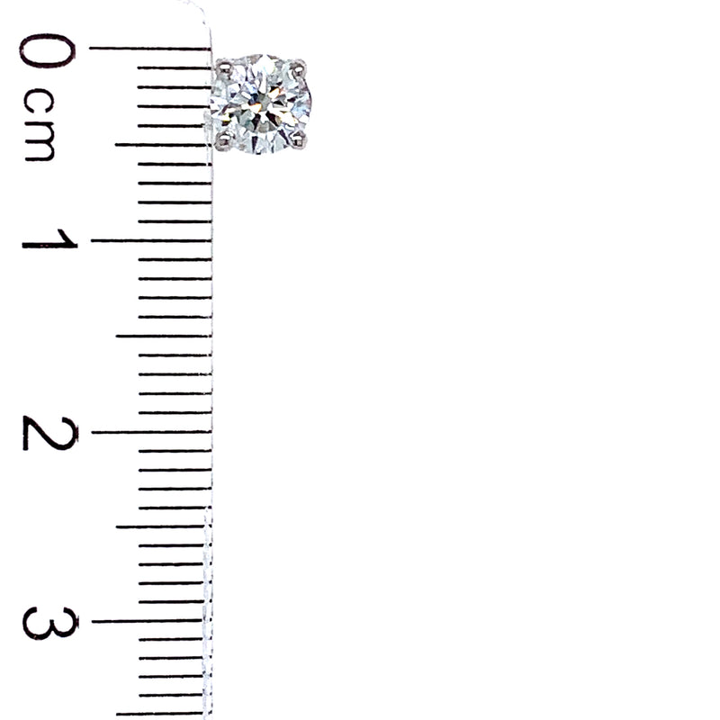 (LD) Aretes con diamantes de laboratorio en oro blanco 14kt.