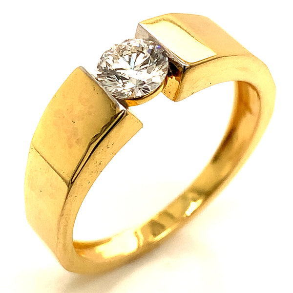 (LD) Anillo con diamante de laboratorio en oro amarillo 14kt.