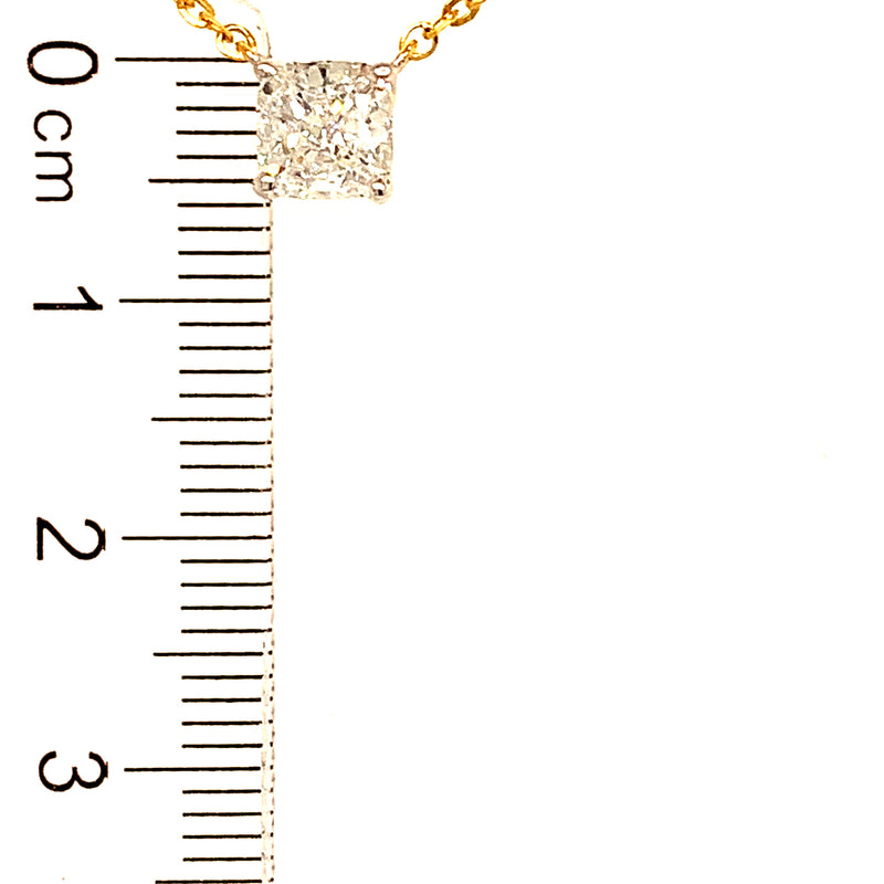 (LD) Collar con diamantes de laboratorio en oro amarillo 14kt.
