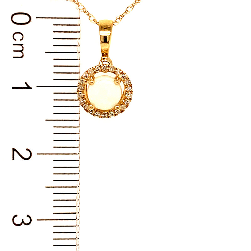 Collar de ópalo con diamantes en oro amarillo 14kt. ANTES: $625.00