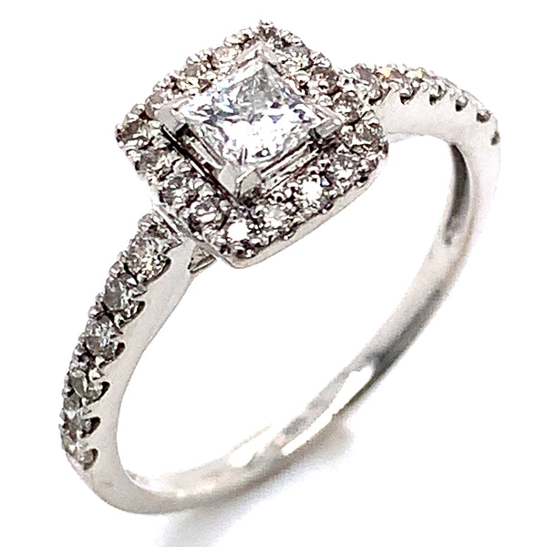 (MIA) Anillo con diamantes en oro blanco 18kt. D-0.50Cts.