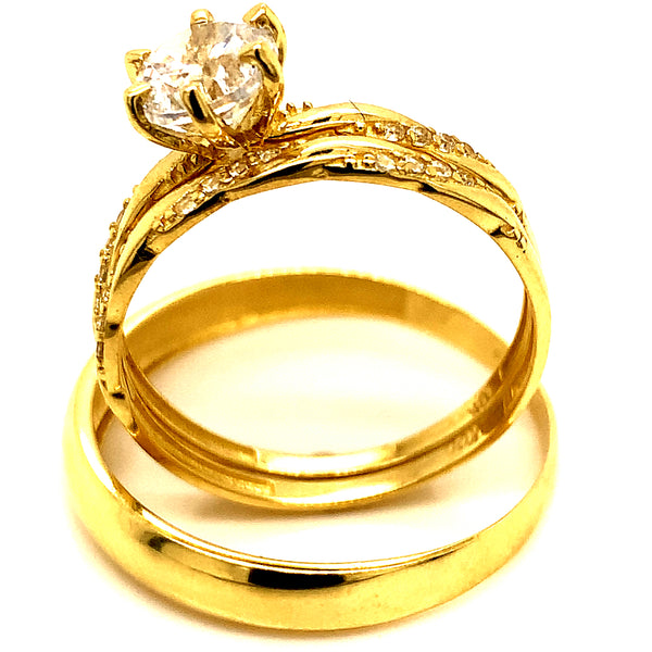 Trío de anillos con circones en oro amarillo 10kt.