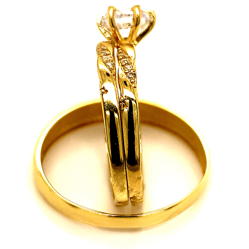 Trío de anillos con circones en oro amarillo 10kt.