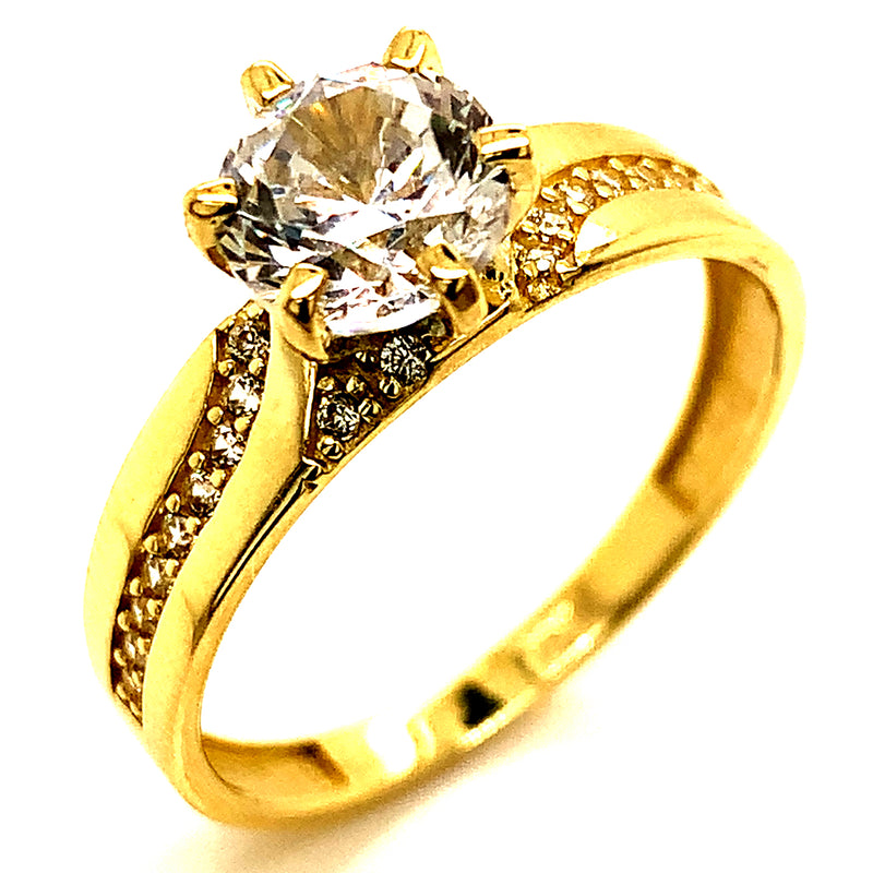 Trío de anillos con circones en oro amarillo 10kt.