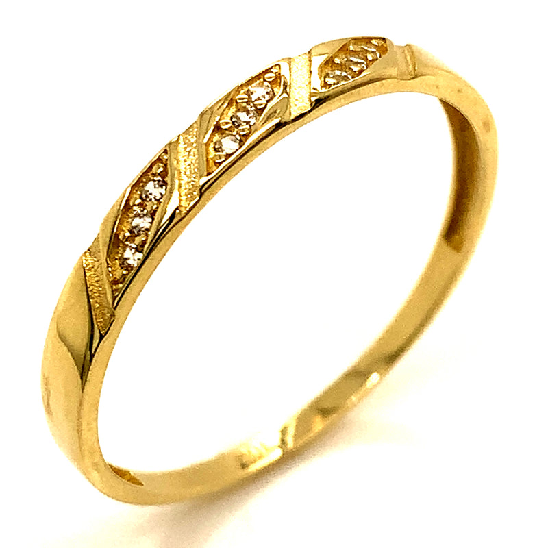 Trío de anillos con circones en oro amarillo 10kt.
