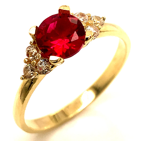 Anillo con circones en oro amarillo 10kt.