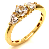 Anillo con circones en oro amarillo 10kt.