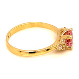 Anillo con circones en oro amarillo 10kt.