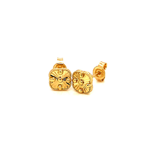 Aretes (flor) en oro amarillo 10kt.