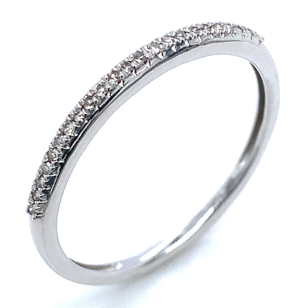 (SOFIA) Banda con diamantes en oro blanco 10k