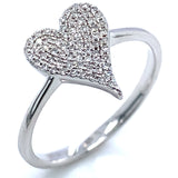 (LD) Anillo (corazón) con diamantes de laboratorio en oro blanco 10kt. D-0.12Cts.