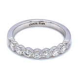 (LD) Banda con diamantes de laboratorio en oro blanco 14kt. D-0.57CTS.