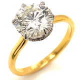 (LD) Anillo con diamantes de laboratorio en oro amarillo 14kt.