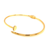 Caña (clavo) con circones en oro amarillo 10kt.