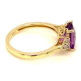 Anillo de amatista en oro amarillo 10kt.