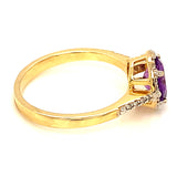 Anillo de amatista en oro amarillo 10kt.